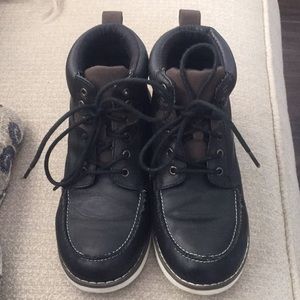 Boys black dress boots